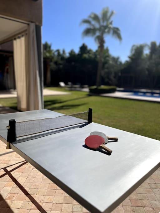 751, D'architecte, Cuisiniere, Piscine Chauffee Et Services Villa