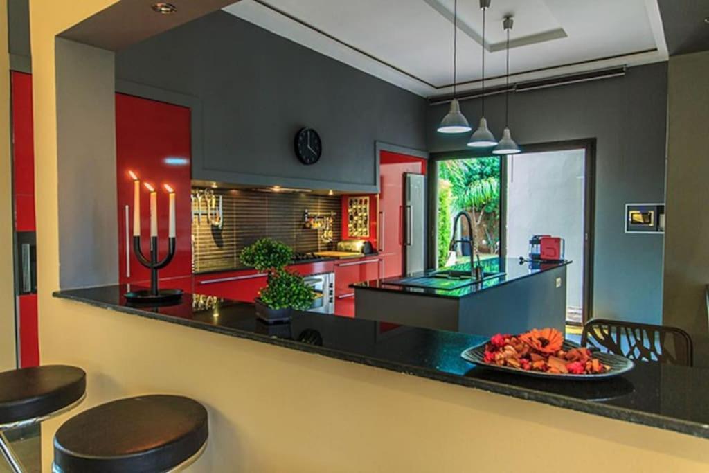 751, D'architecte, Cuisiniere, Piscine Chauffee Et Services Villa Marrakesh