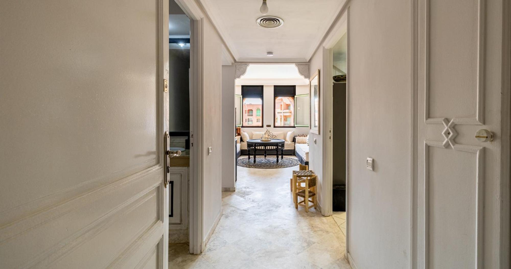 Charming 2-bed Oasis Pool View Apartment Marrakesh