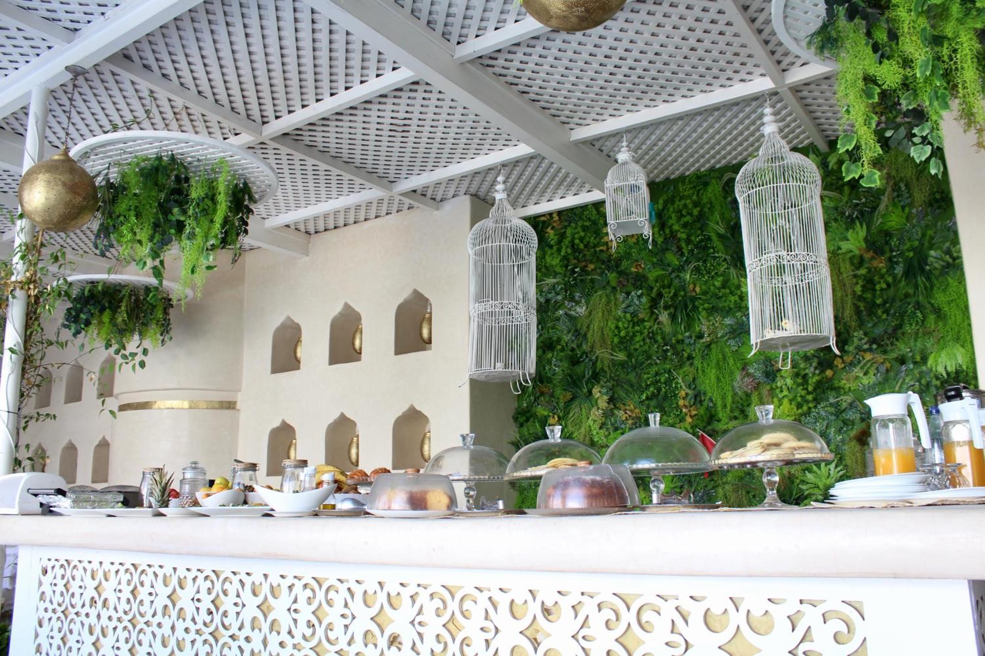 Palais Blanc & 4* Marrakesh
