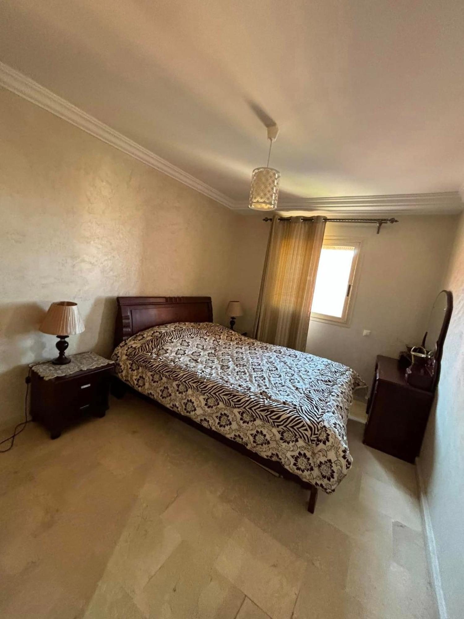 Luxury 10min Du Centre - 3piscines / 2salons + 2 Apartment