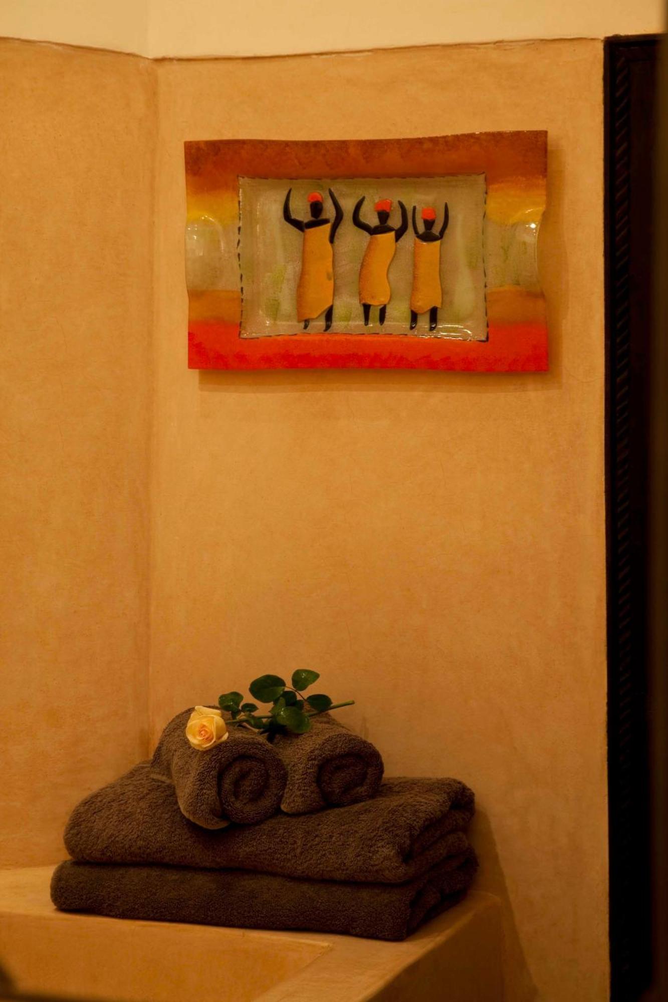 Riad Davia 3*