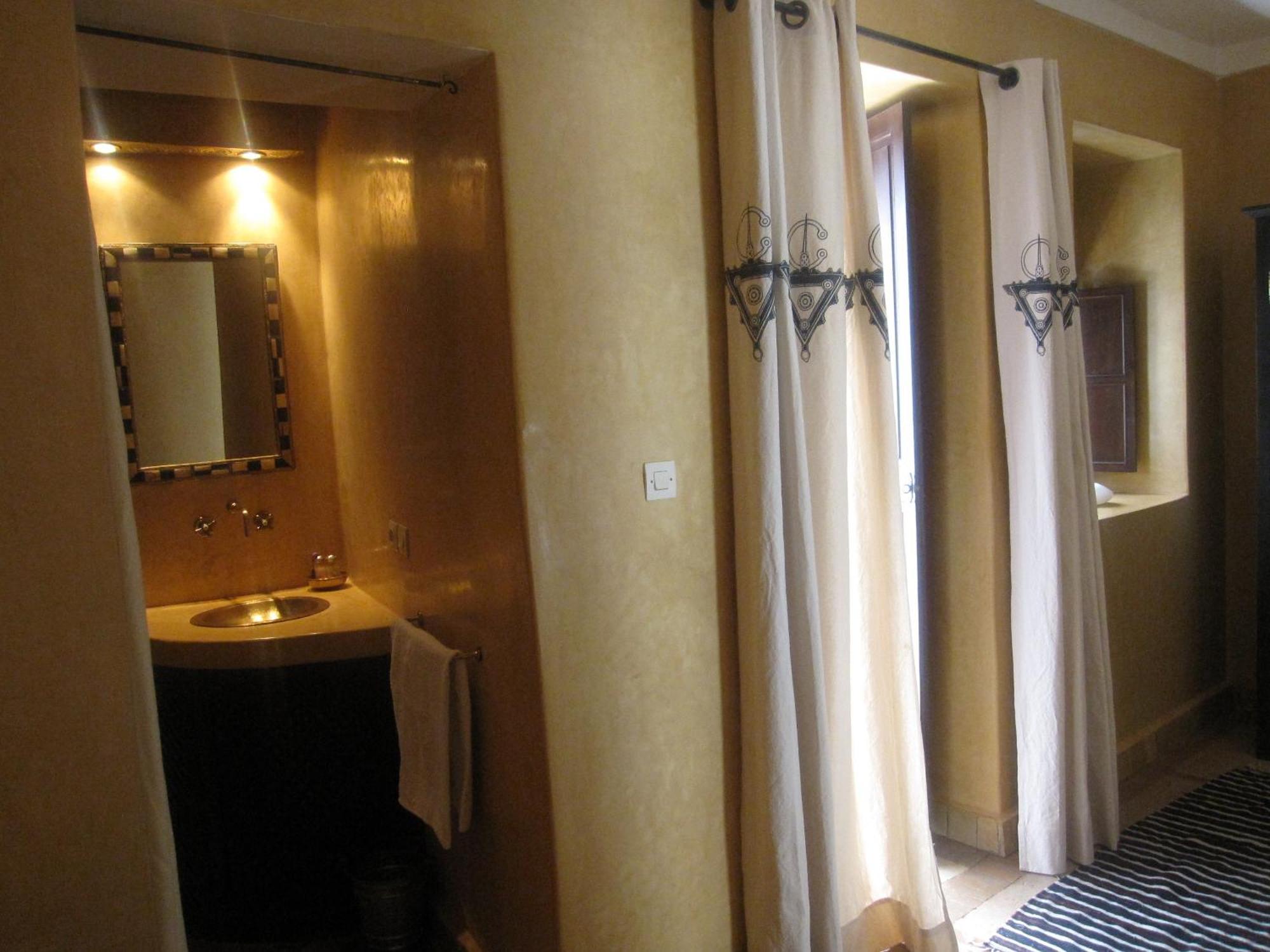 Riad Azza 4*