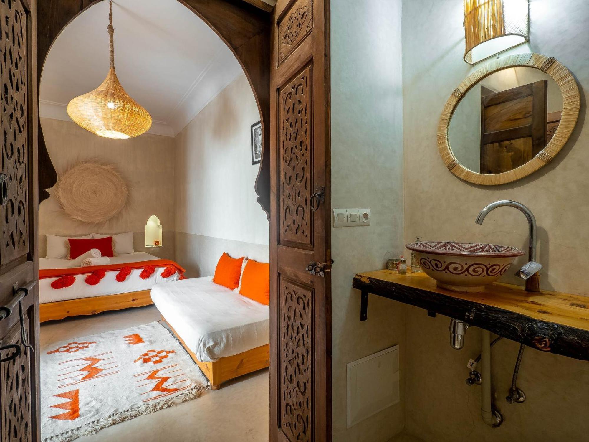 Riad Jul Seghir *