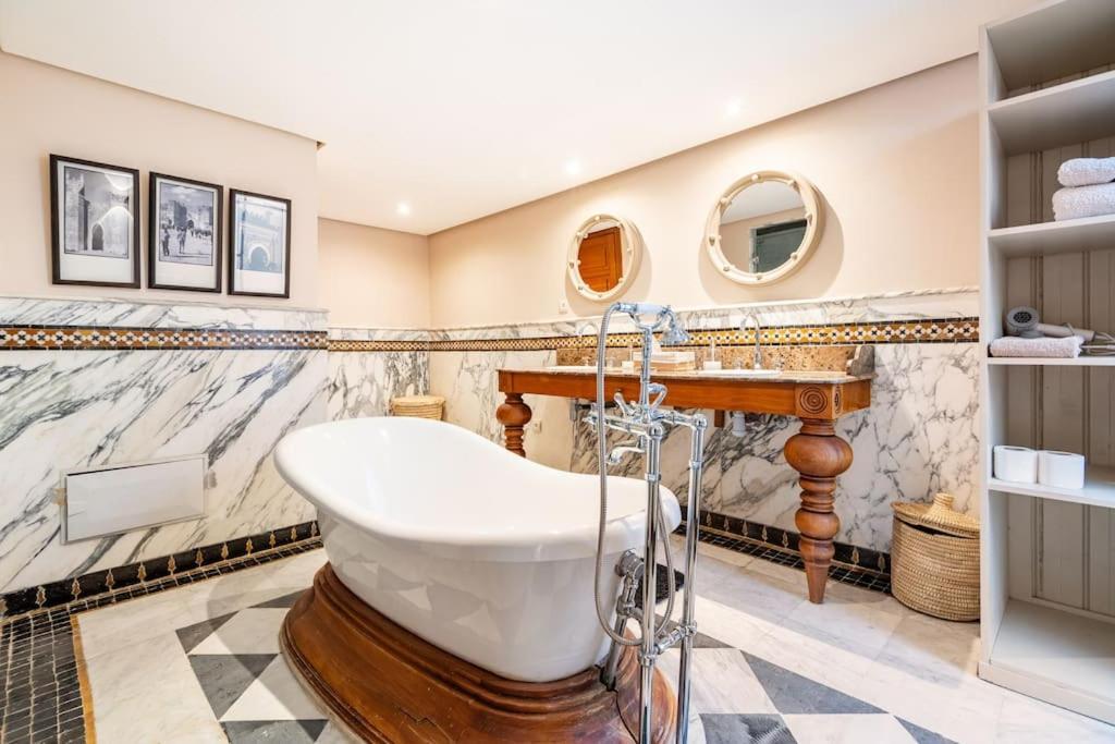 Pousada Sur Le Golf De La Palmeraie With Cooker And Butler Included Marraquexe