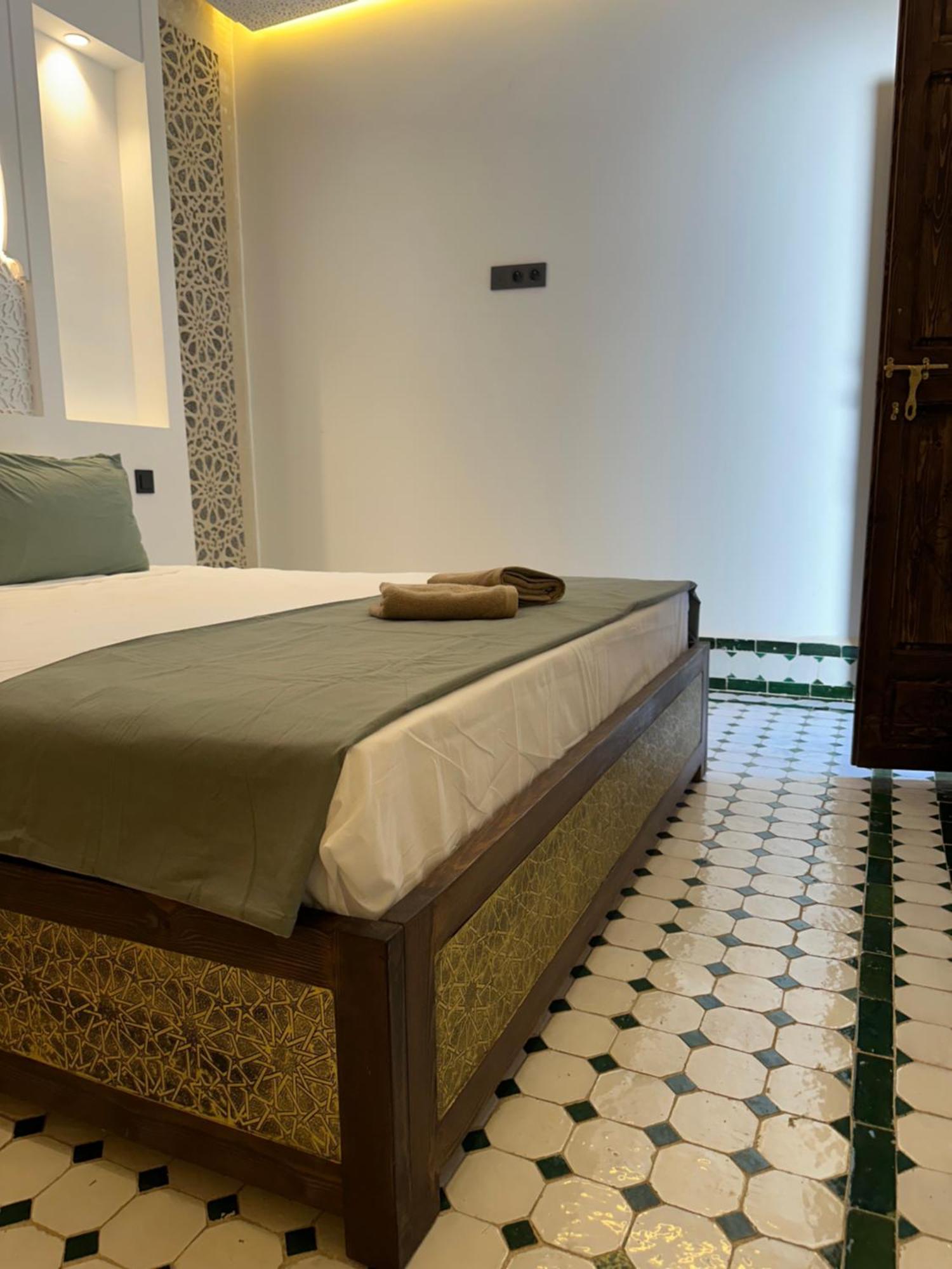 Guest house Ks & *