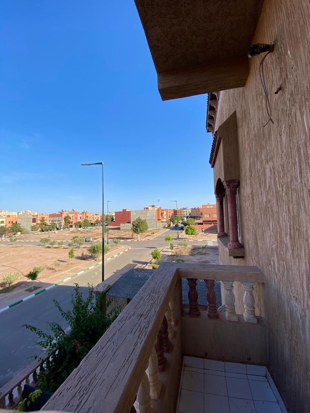 Apartment Zone A Louer!