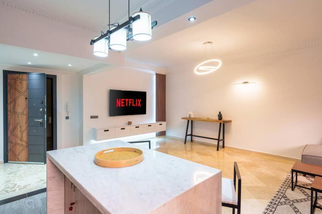Apartment Living: Urban
