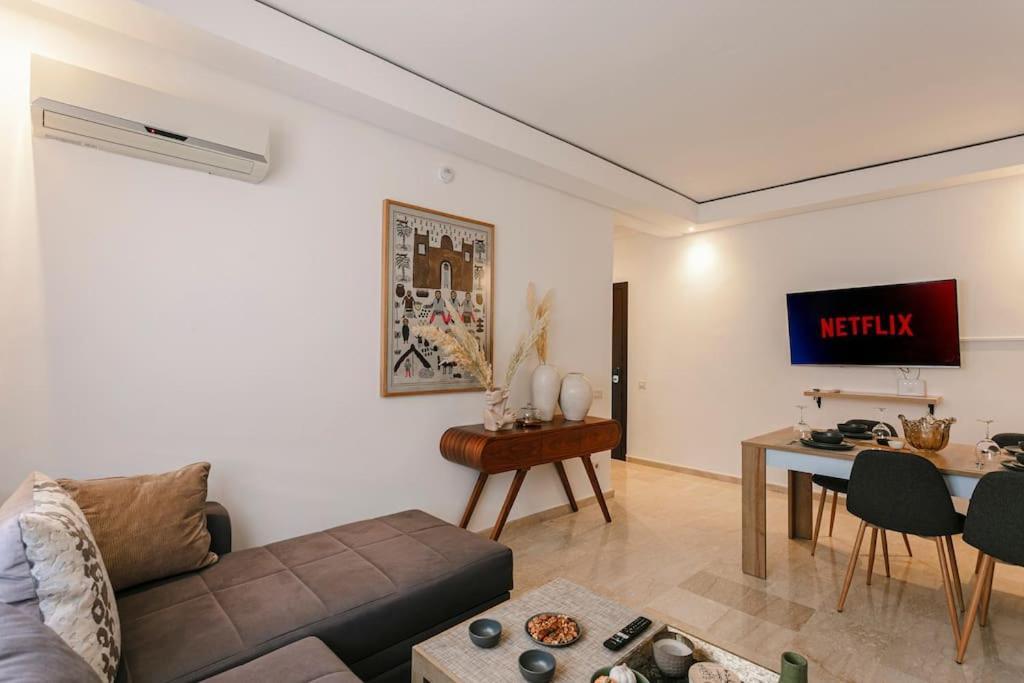 Sculpted Serenity - Marrakech Centre Apartment