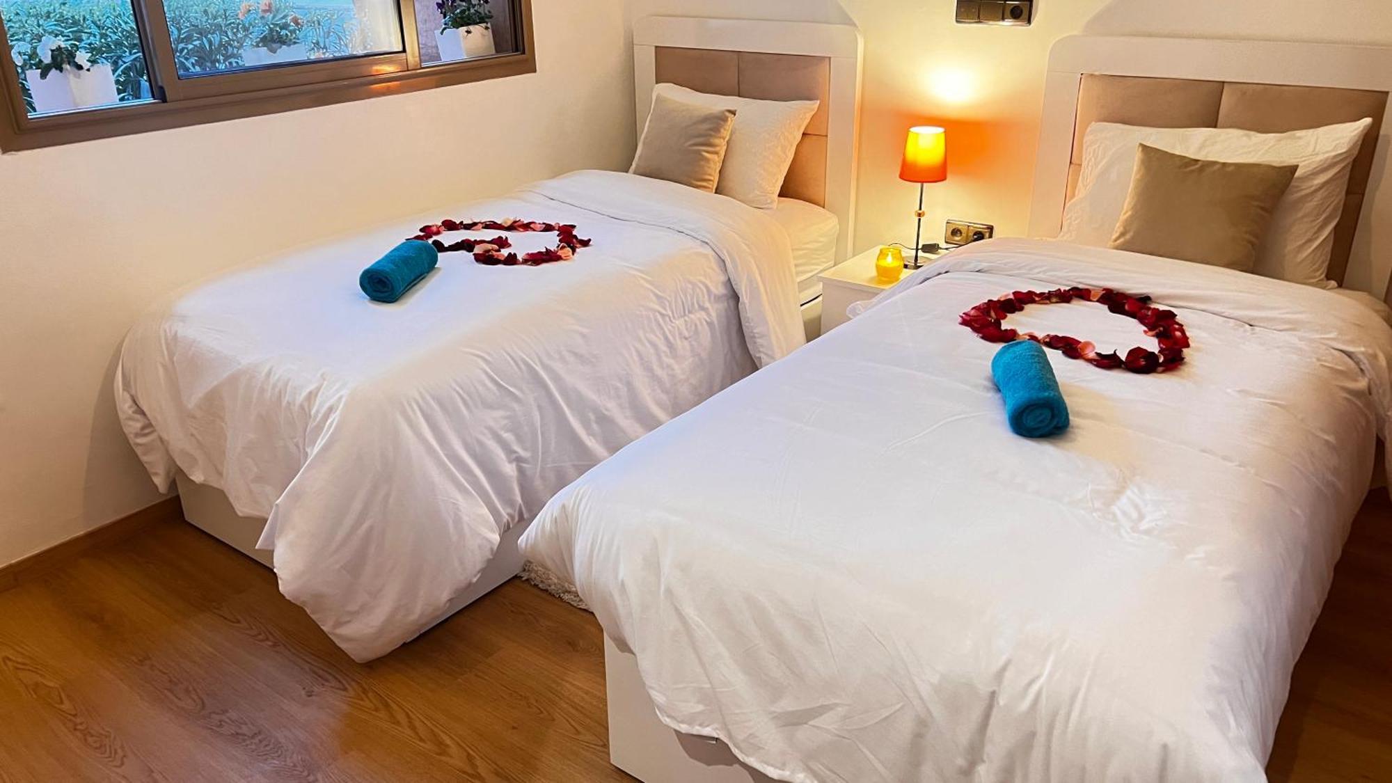 Mini-villa Situee Dans Prestigia A Marrakech, Avec Vue Sur La Piscine Et Le Golf Securite 24h Sur 24 Et Proximite Ideale De L Aeroport 5 Minutes C Est Parfaite Pour Des Apartment