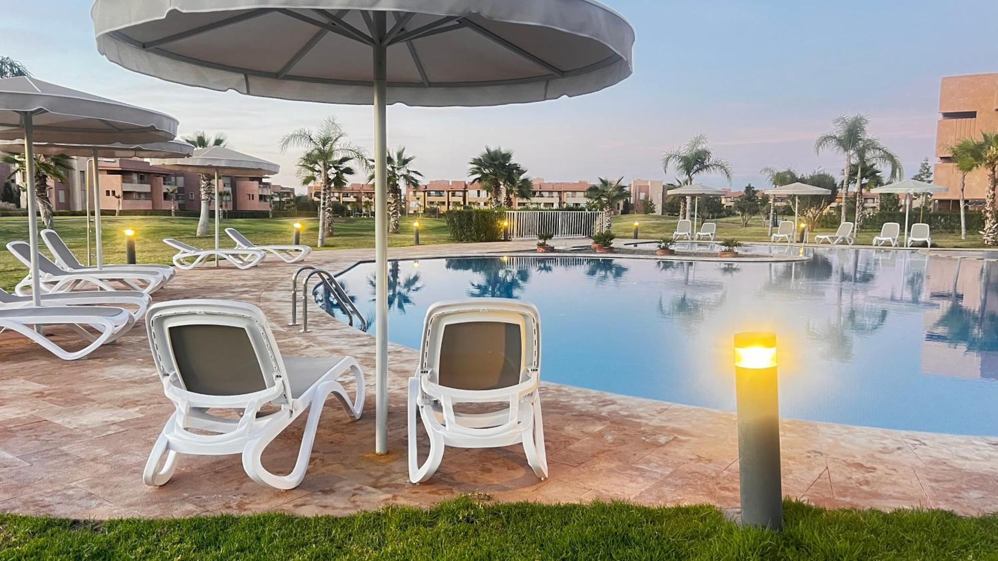 Mini-villa Situee Dans Prestigia A Marrakech, Avec Vue Sur La Piscine Et Le Golf Securite 24h Sur 24 Et Proximite Ideale De L Aeroport 5 Minutes C Est Parfaite Pour Des Apartment