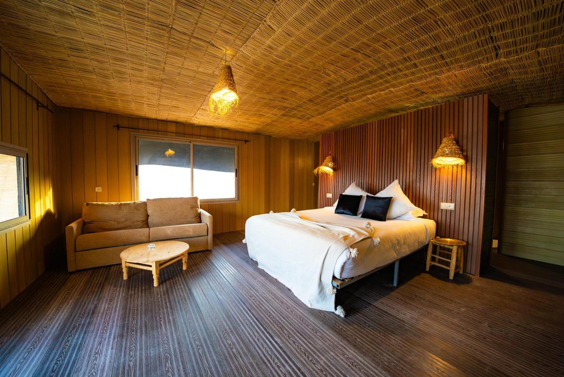 Le Bedouin Agafay Lodge *