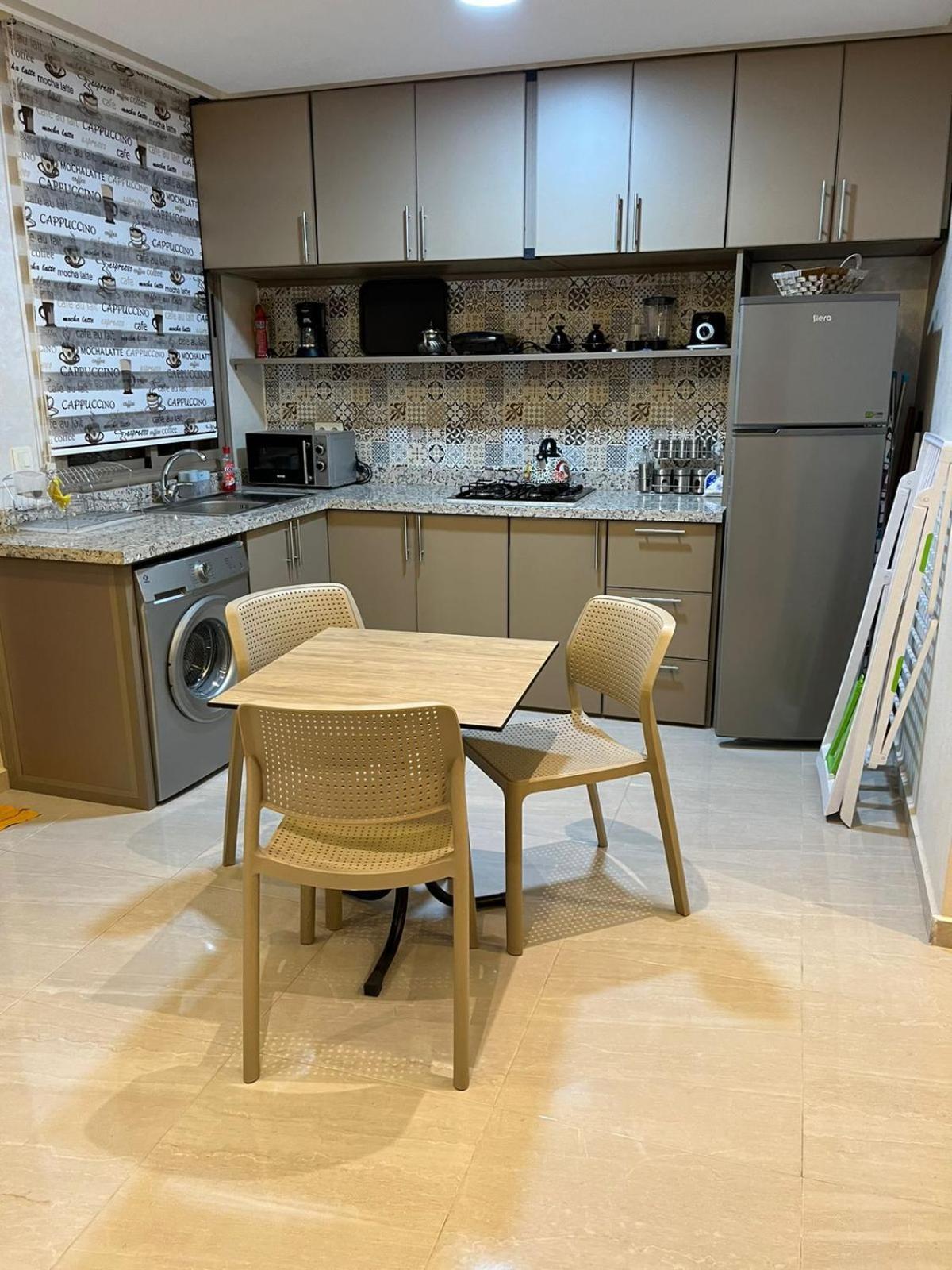 4 Flowers Apartment *