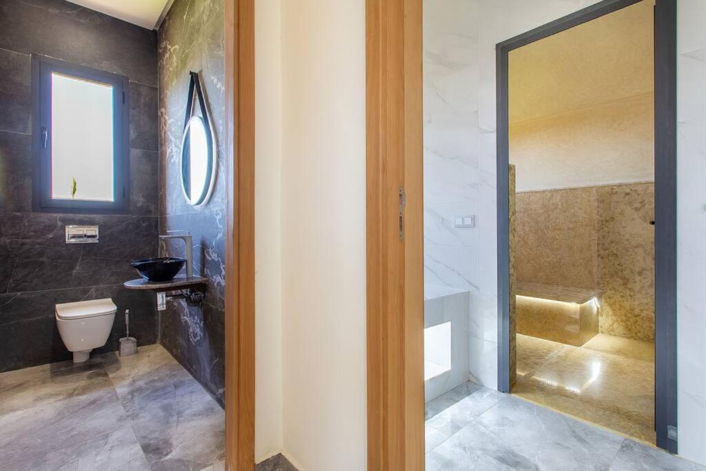 Kassia , Jacuzzi, Hamman, Jeux… Pousada *