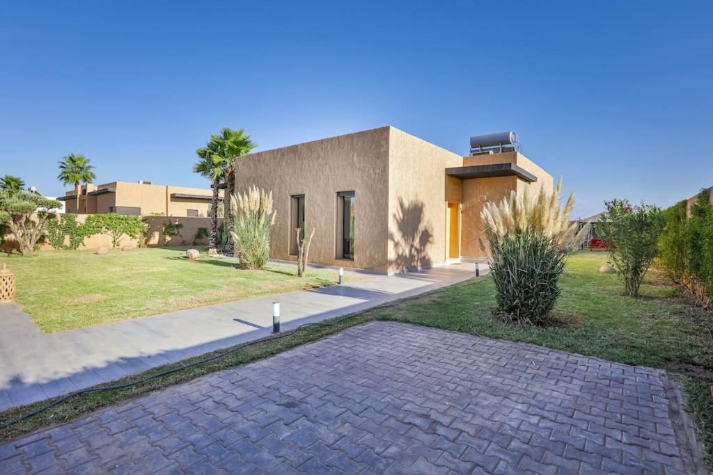 Sakina, Piscine Chauffee, Ping-pong, Cuisiniere Villa *