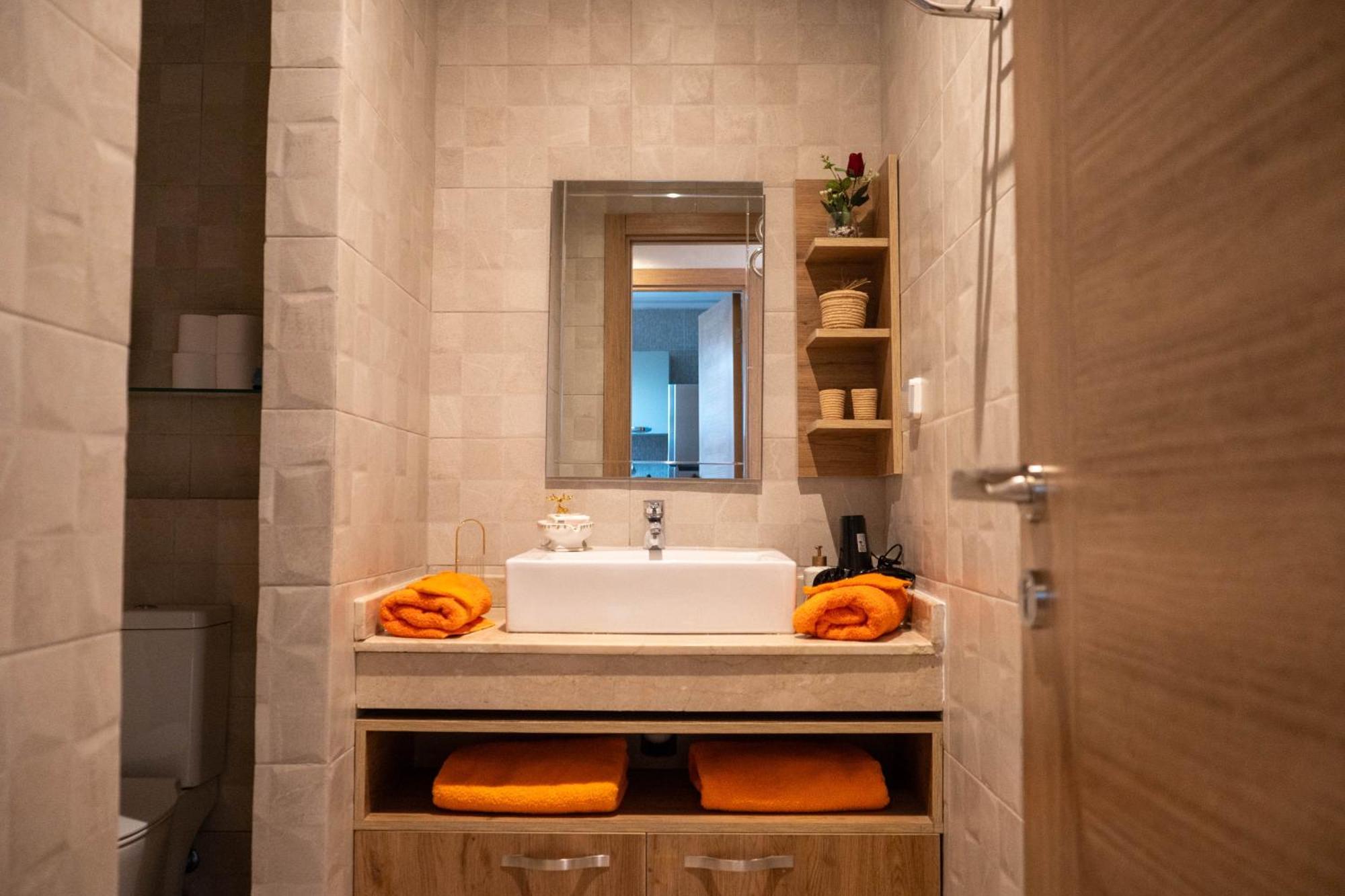 Apartment Magnifique Moderne De 2 Avec Piscine A 10 Min Du Centre De Marrakech