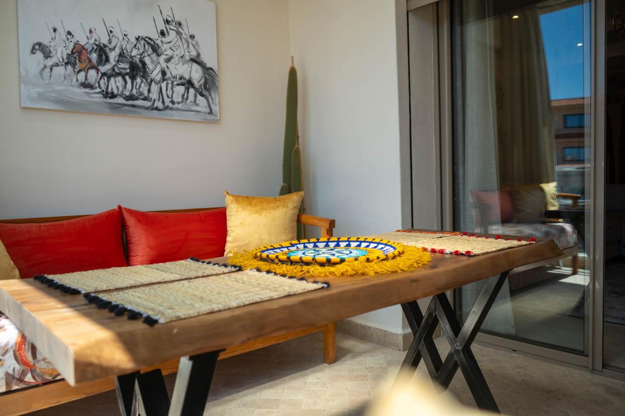 Apartment Magnifique Moderne De 2 Avec Piscine A 10 Min Du Centre De Marrakech *