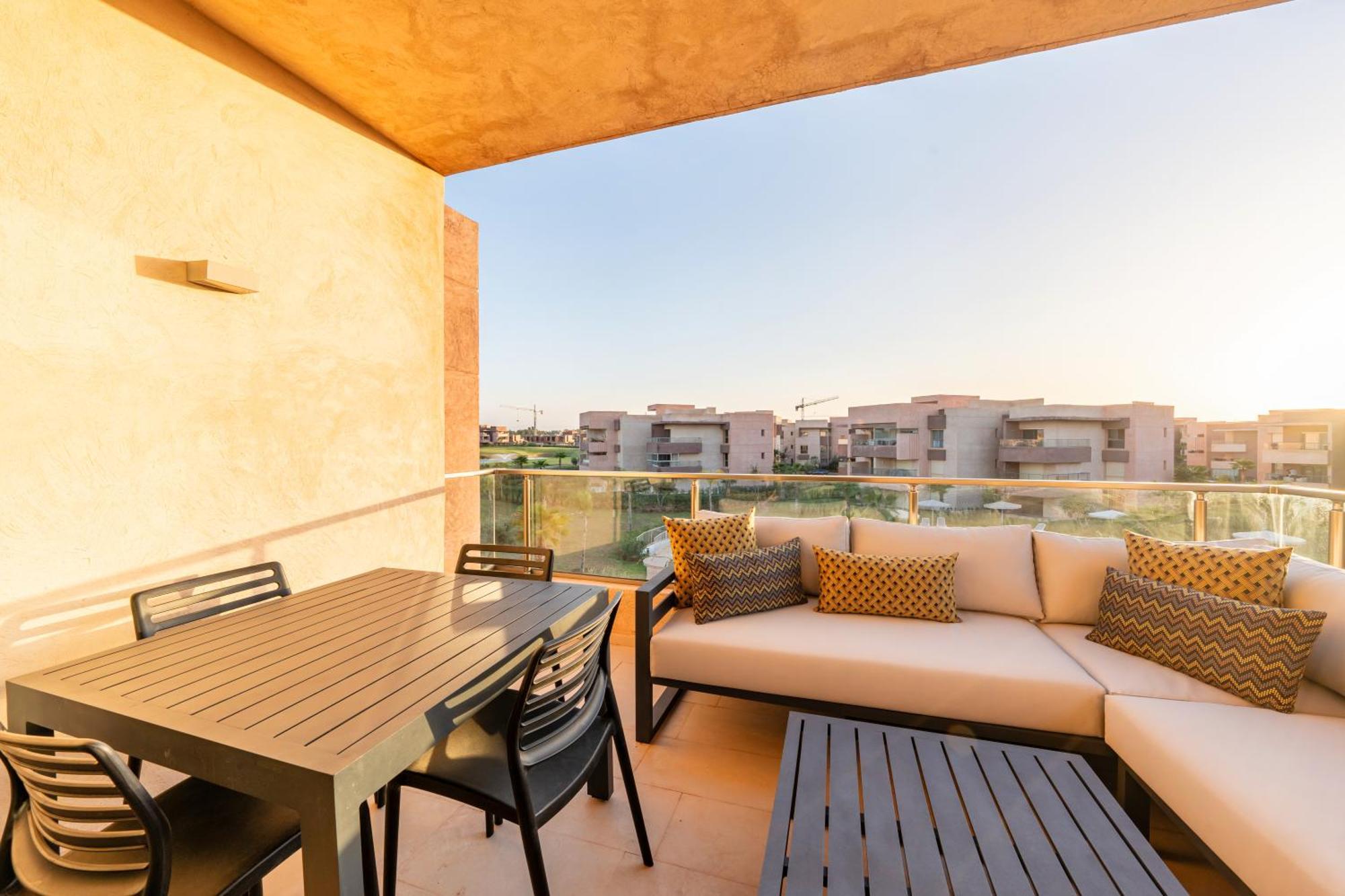 Apartment View Pool - 3 - Optical Fiber *