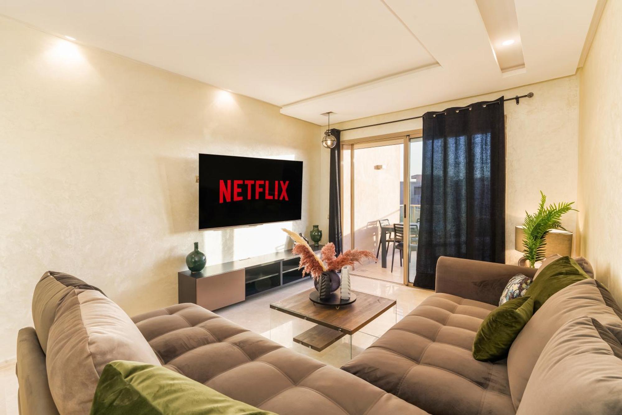 View Pool - 3 - Optical Fiber Apartment *