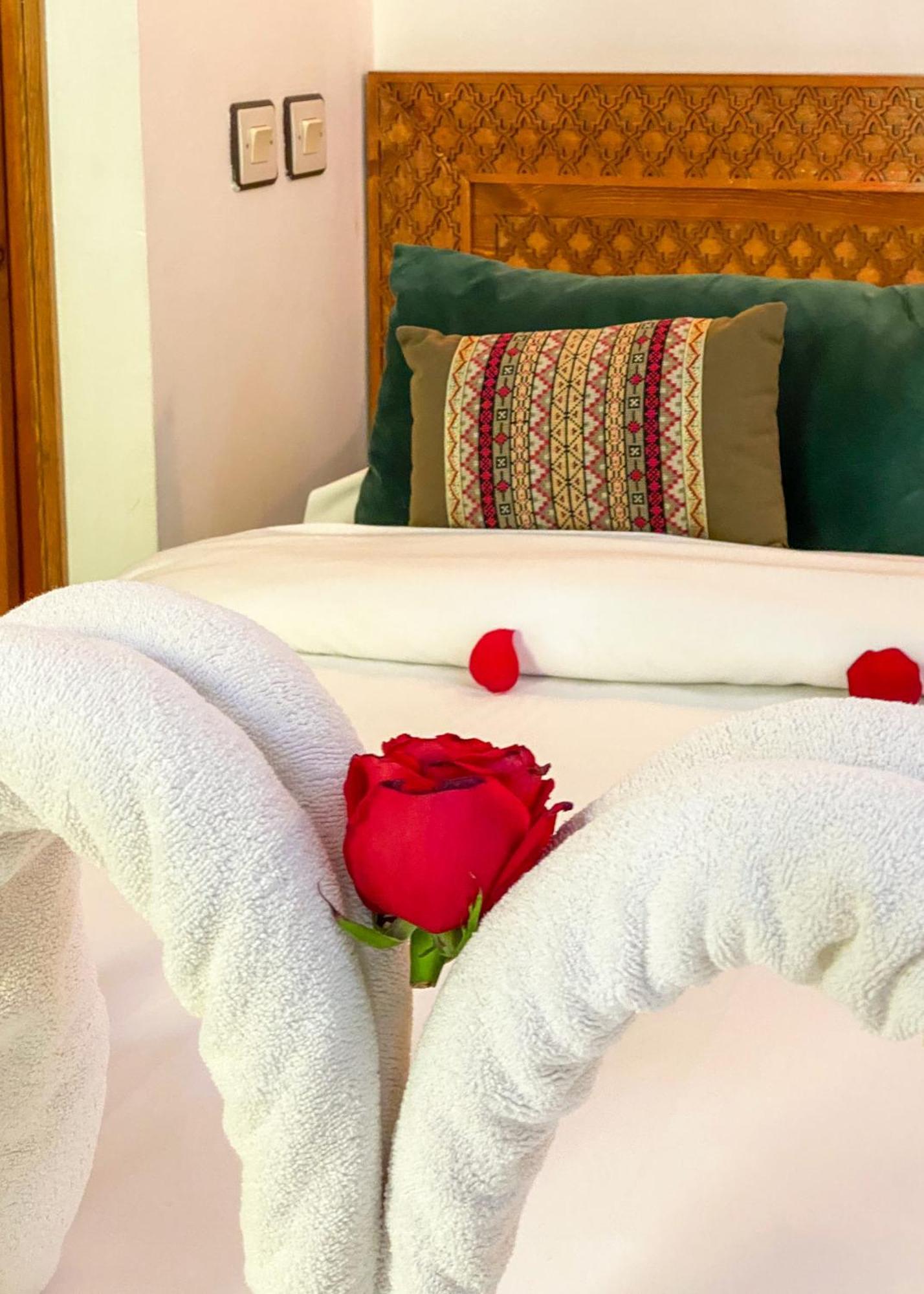 Matins De Marrakech Riad 2*