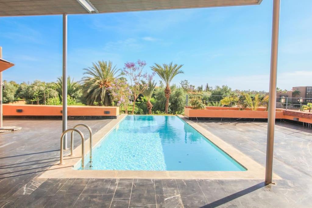 Nina Piscine Et Jacuzzi Sur La Terrasse Villa Marrakesh