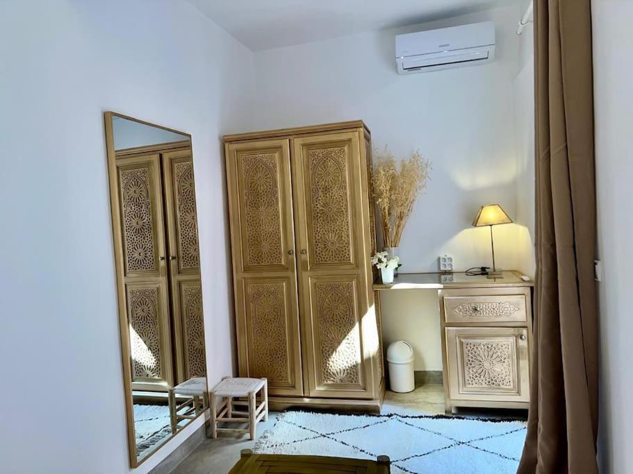 Villa Magnifique Prive 3 Chambres, Terrasse Sur Le Toit A Marrakech Au Coeur De La Medina