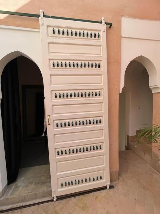 Magnifique Prive 3 Chambres, Terrasse Sur Le Toit A Marrakech Au Coeur De La Medina *