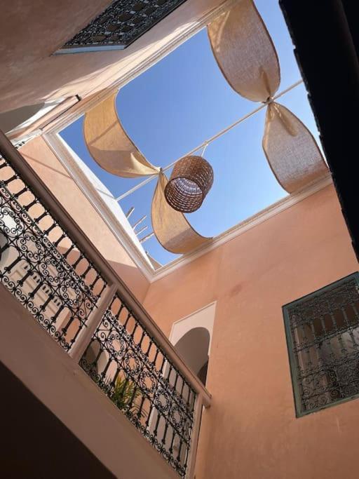 Magnifique Prive 3 Chambres, Terrasse Sur Le Toit A Marrakech Au Coeur De La Medina Villa