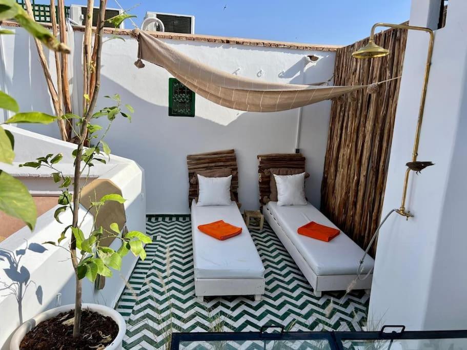 Magnifique Prive 3 Chambres, Terrasse Sur Le Toit A Marrakech Au Coeur De La Medina *