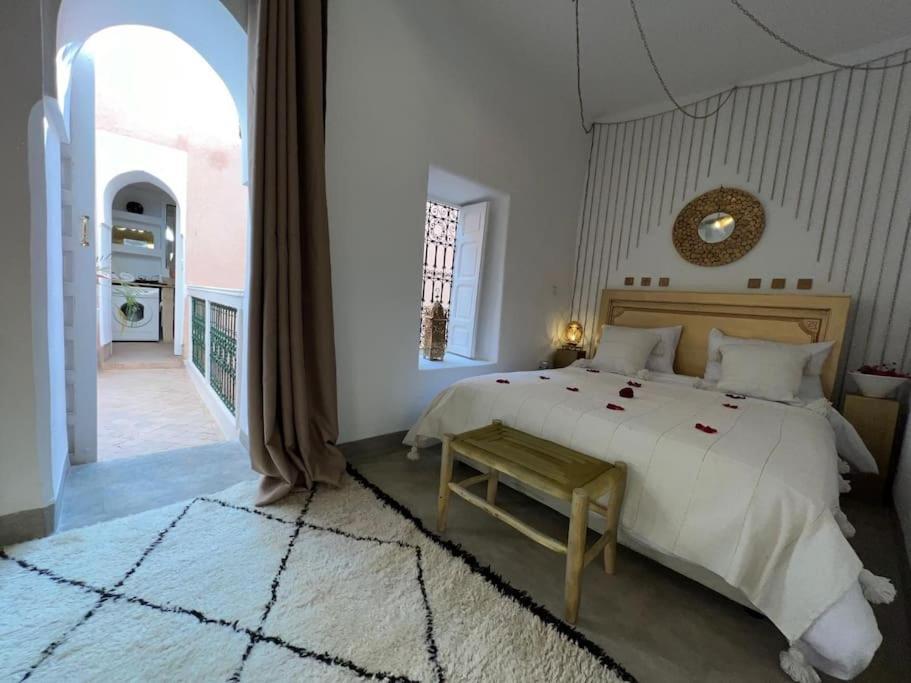 Magnifique Prive 3 Chambres, Terrasse Sur Le Toit A Marrakech Au Coeur De La Medina