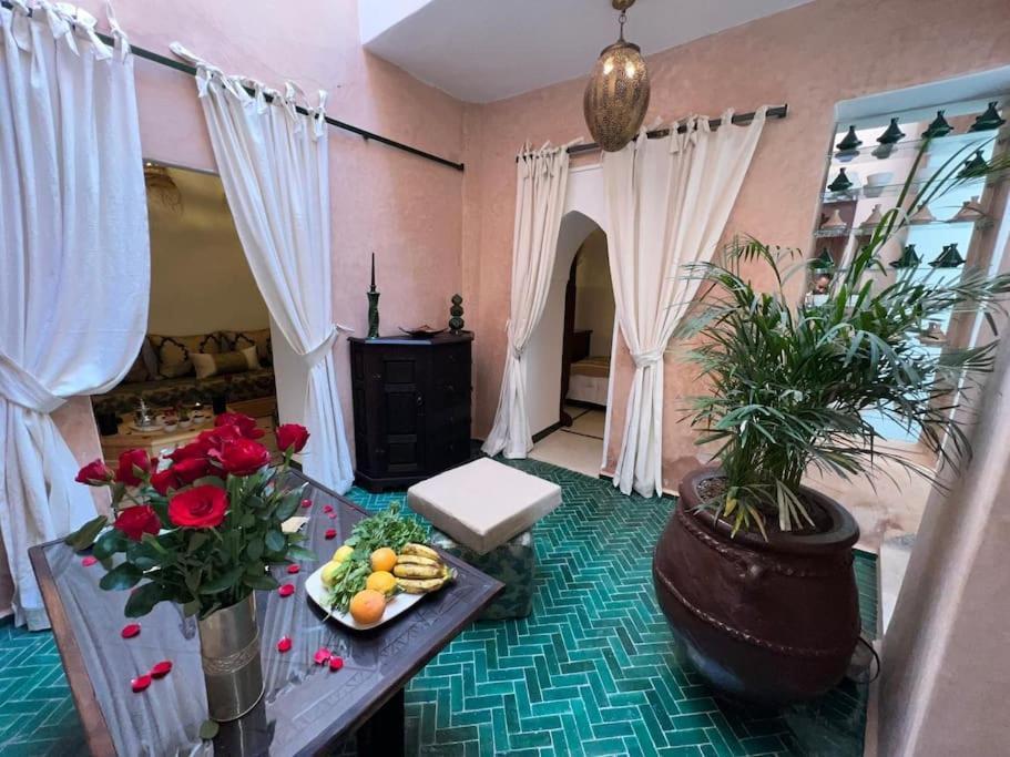 Magnifique Prive 3 Chambres, Terrasse Sur Le Toit A Marrakech Au Coeur De La Medina Villa Marrakesh