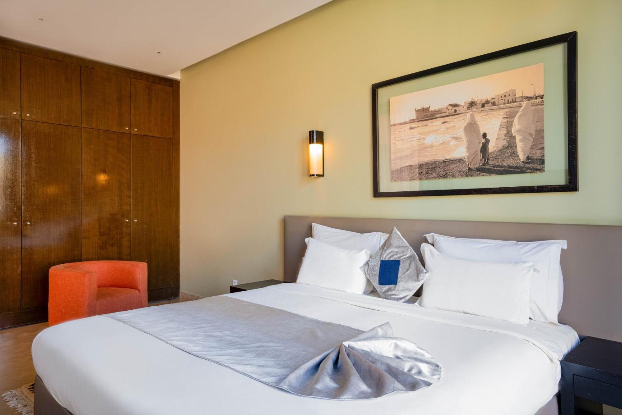 Al Maaden & Hotel