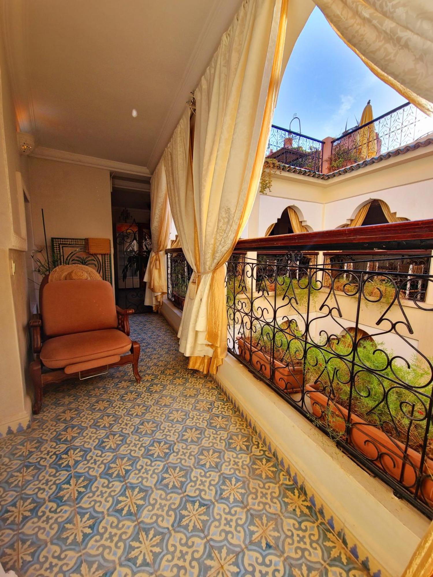 Abelia - 2024 Traveler's Choice Award Riad