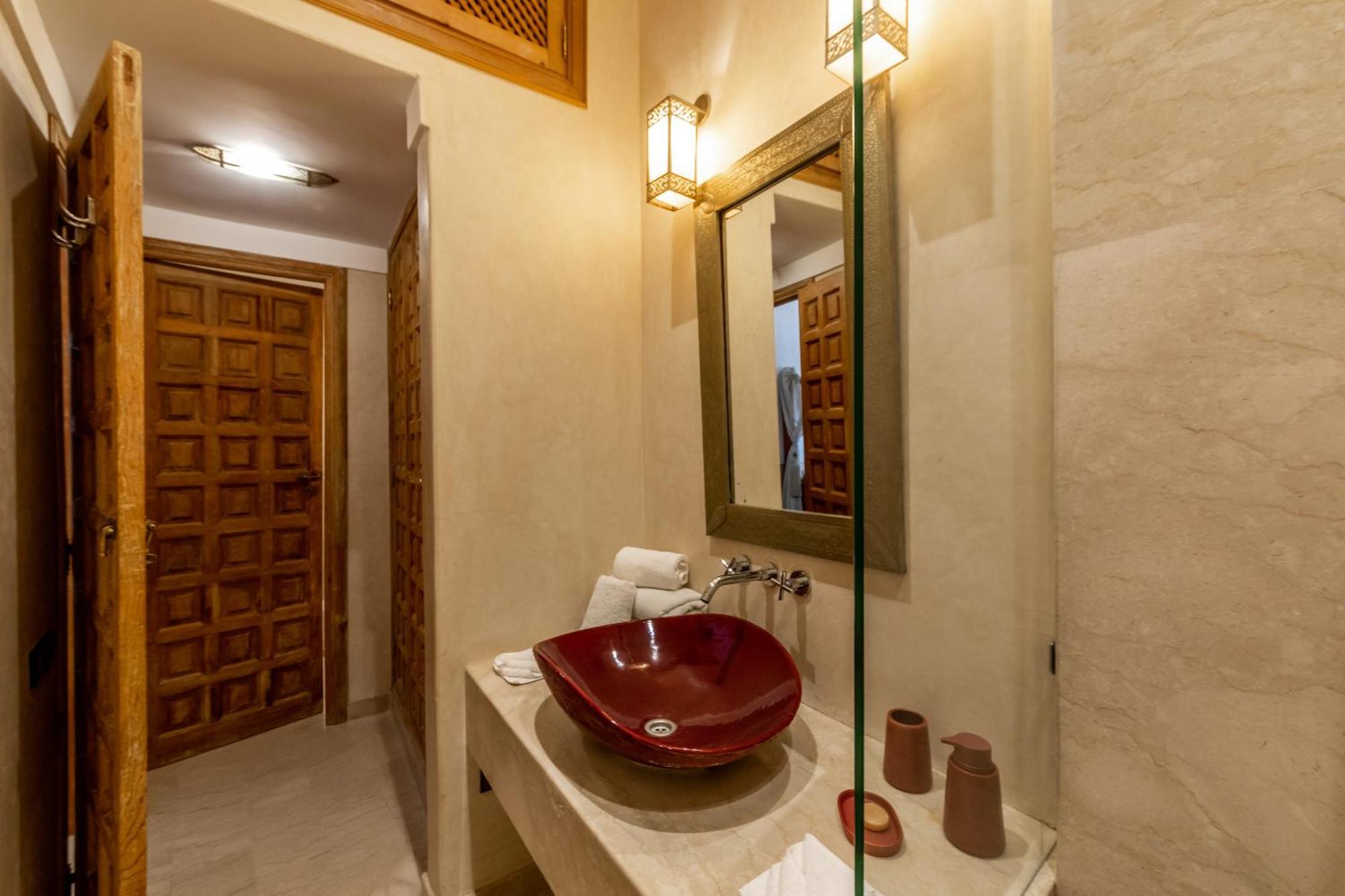 Kahena Lifestyle Concept Pensión 4*