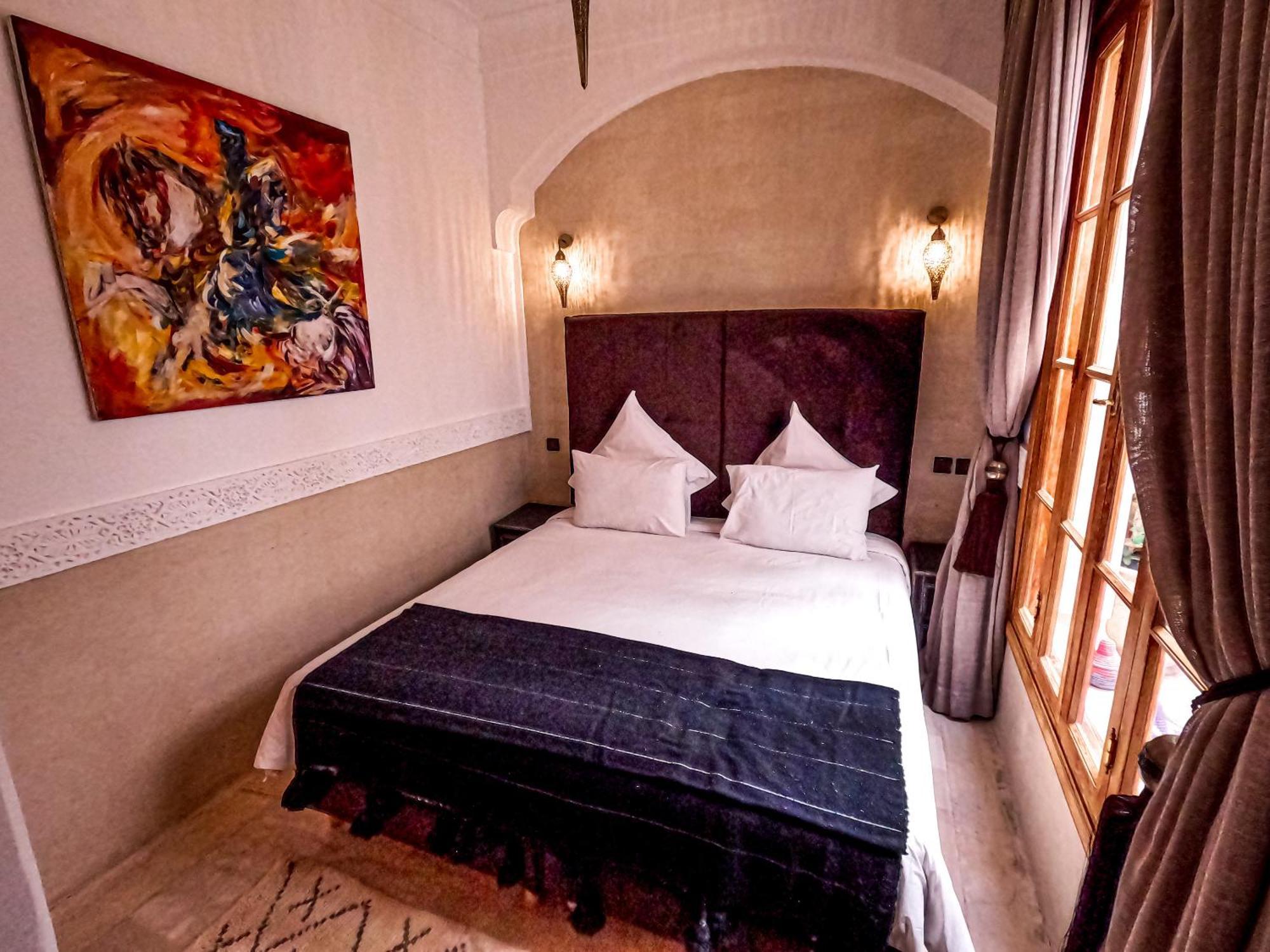 Pensión Kahena Lifestyle Concept 4*