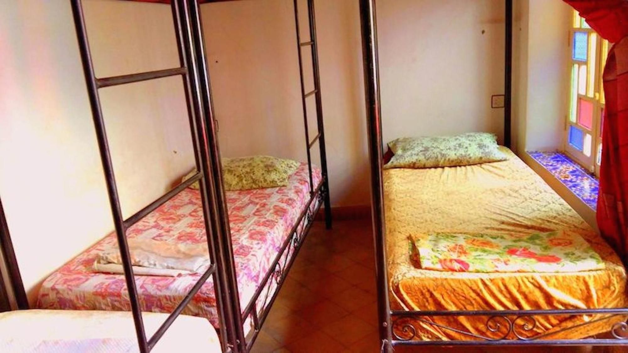 Hostel Dia