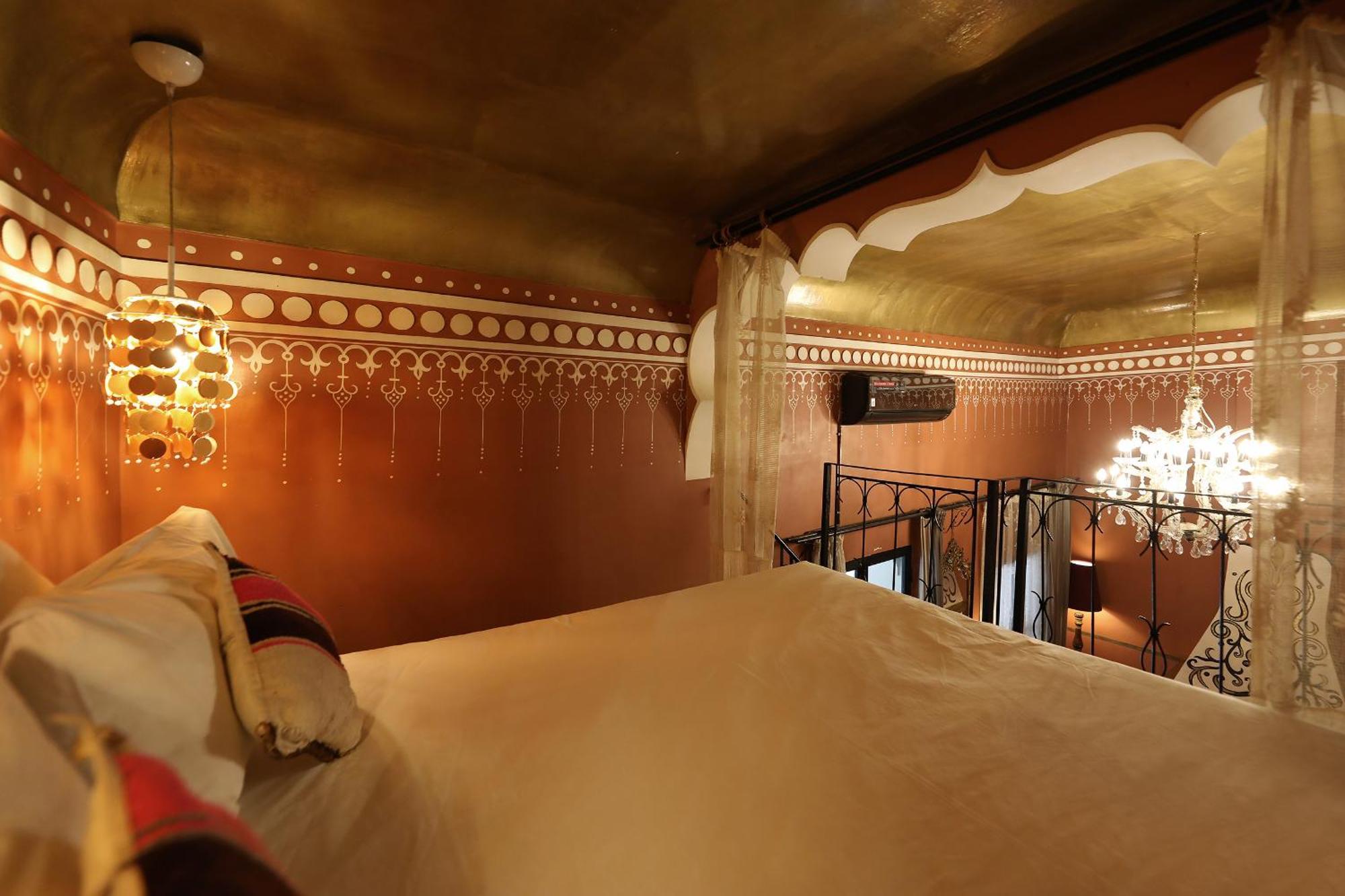 Bindoo & Marrakesh