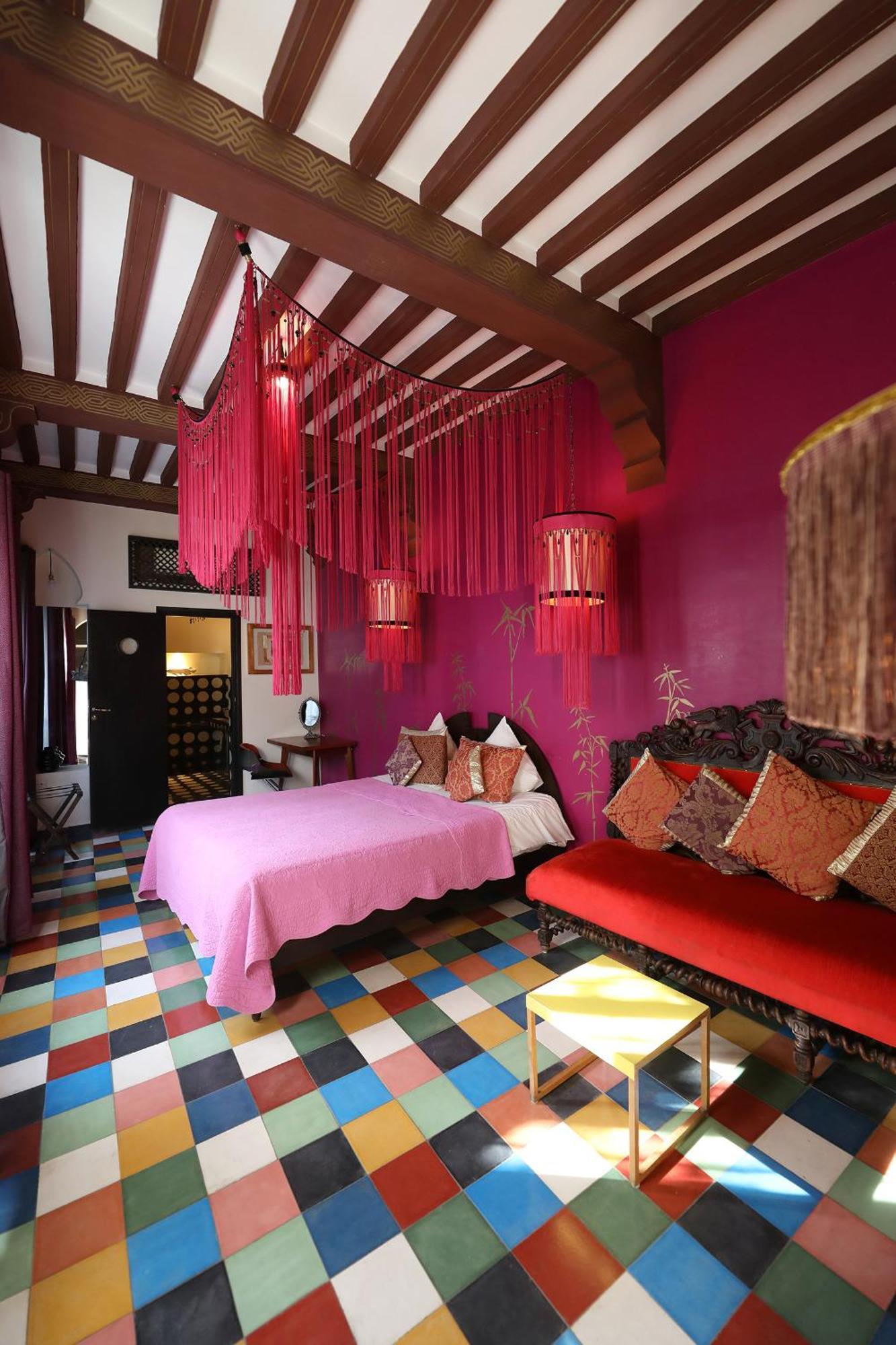 Bindoo & Marrakesh