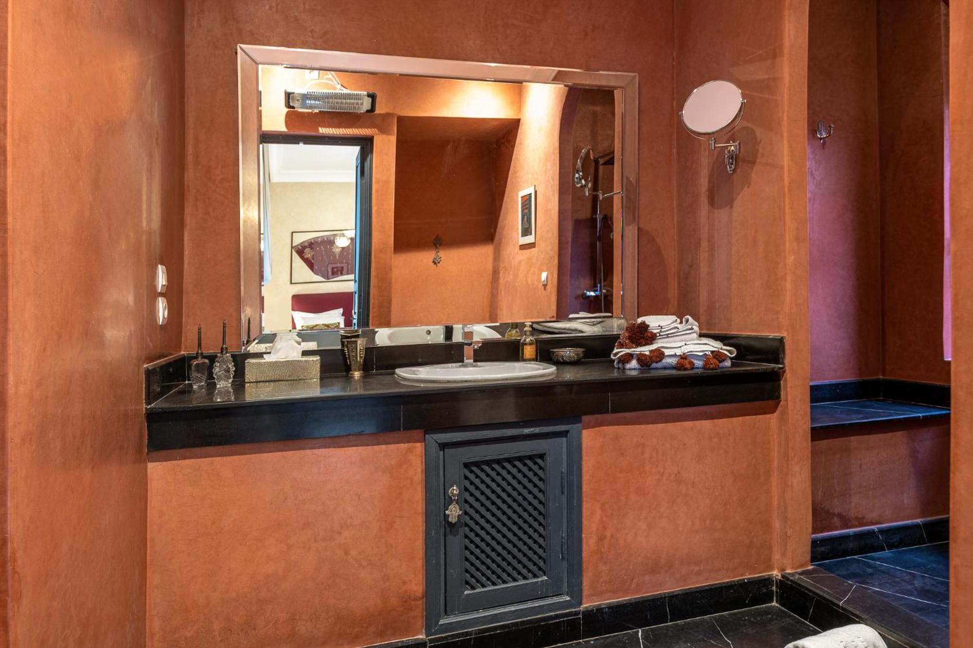 D'ari Riad 3*