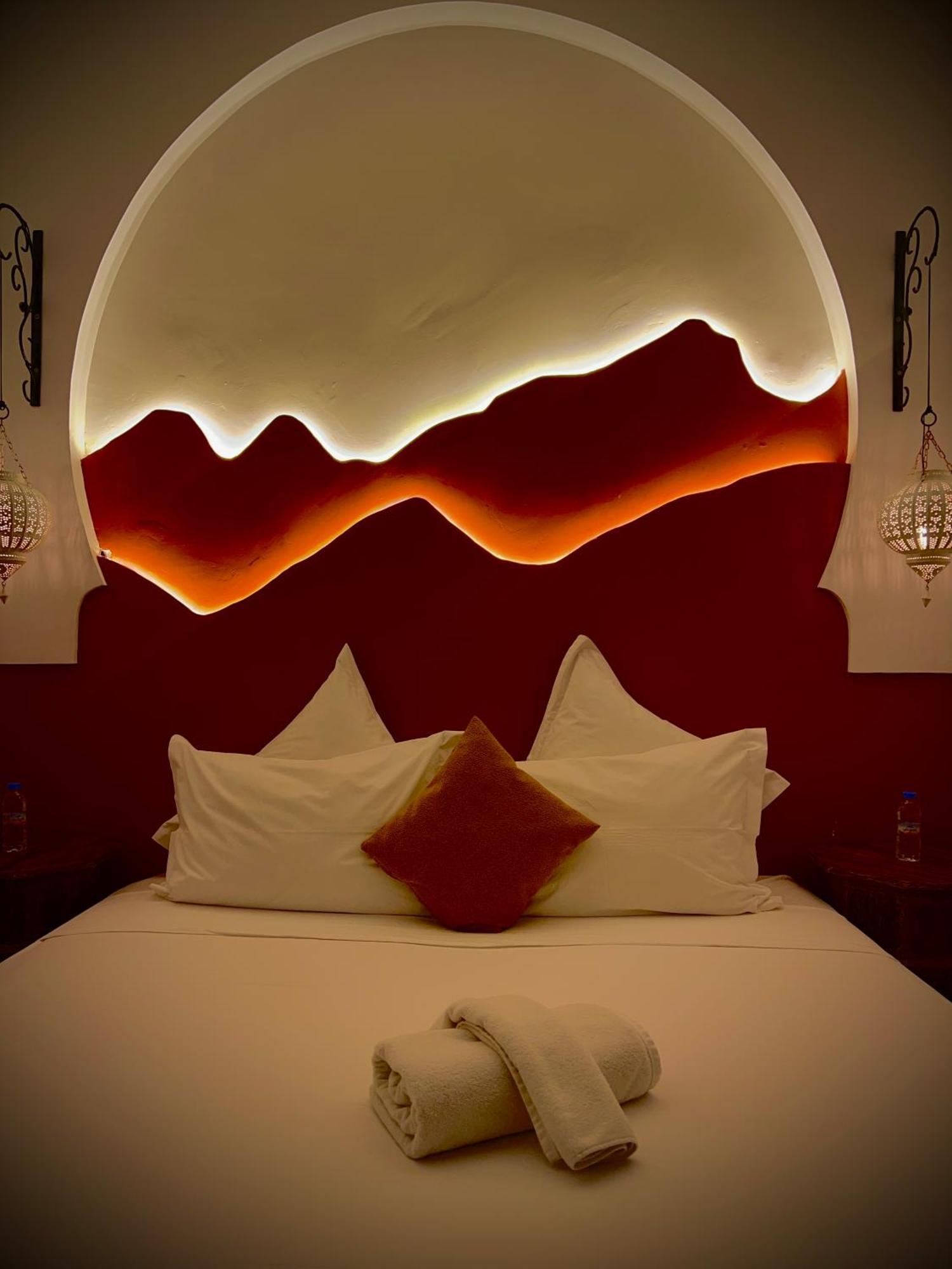 New Moon Bed and breakfast 3*