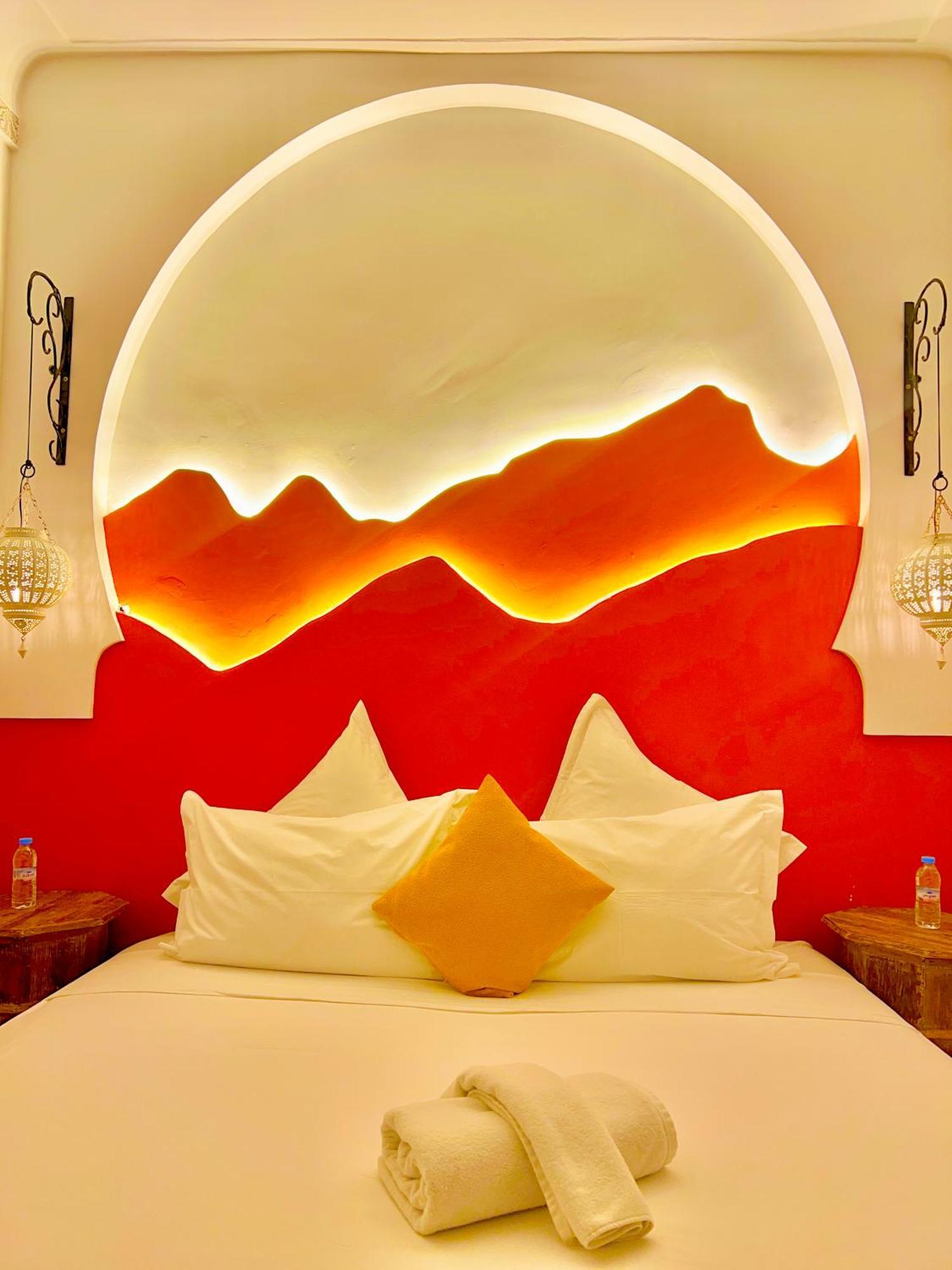 New Moon Bed and breakfast 3*
