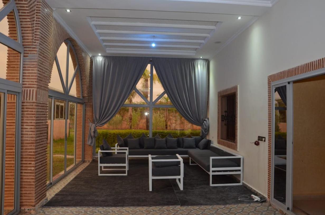 Villaabrajeimmo Villa *