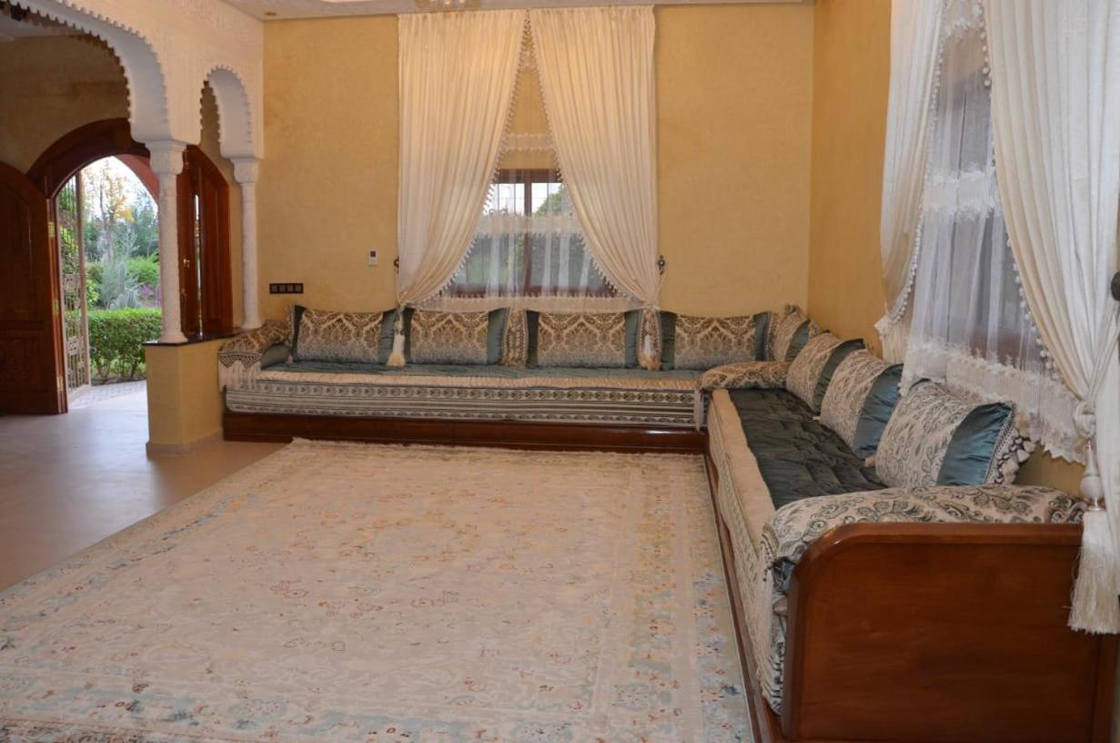 Villaabrajeimmo Villa