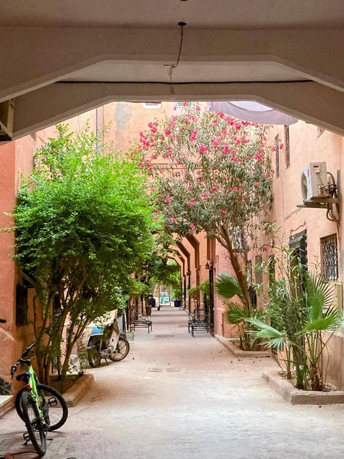 Lalla Aicha-qariya Siyahia Marrakech Hébergement de vacances