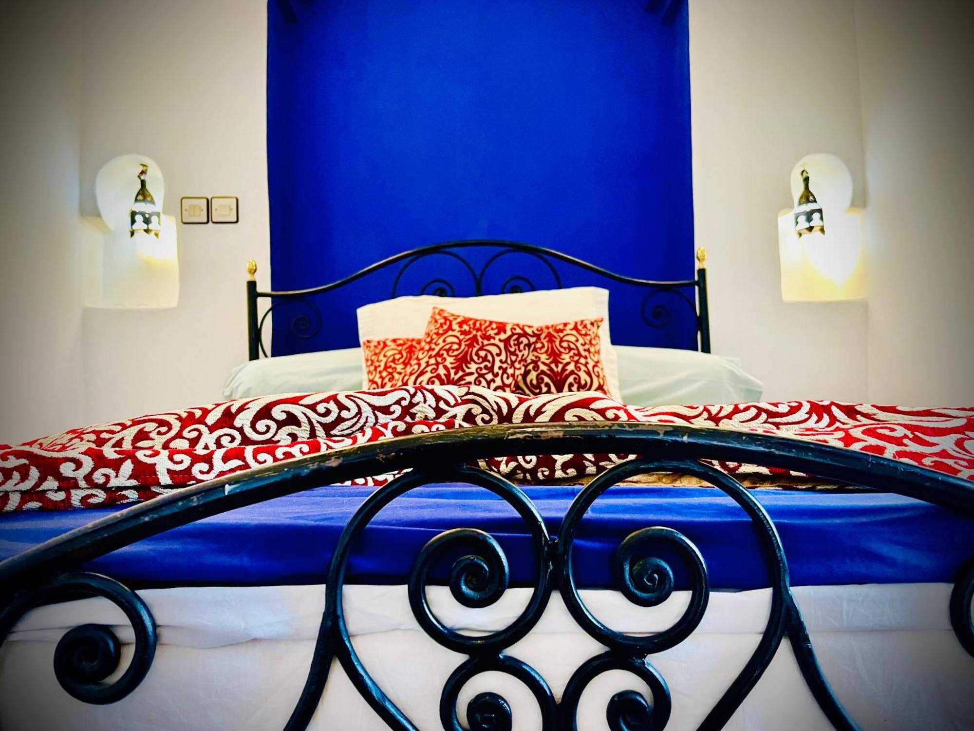 Le Dromadaire Bleu By Weekome