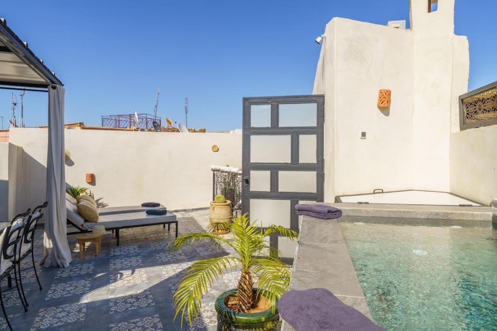 Riad Taher - Piscine - Wifi Fibre Optique - Petit Dejeuner Holiday home Marrakesh