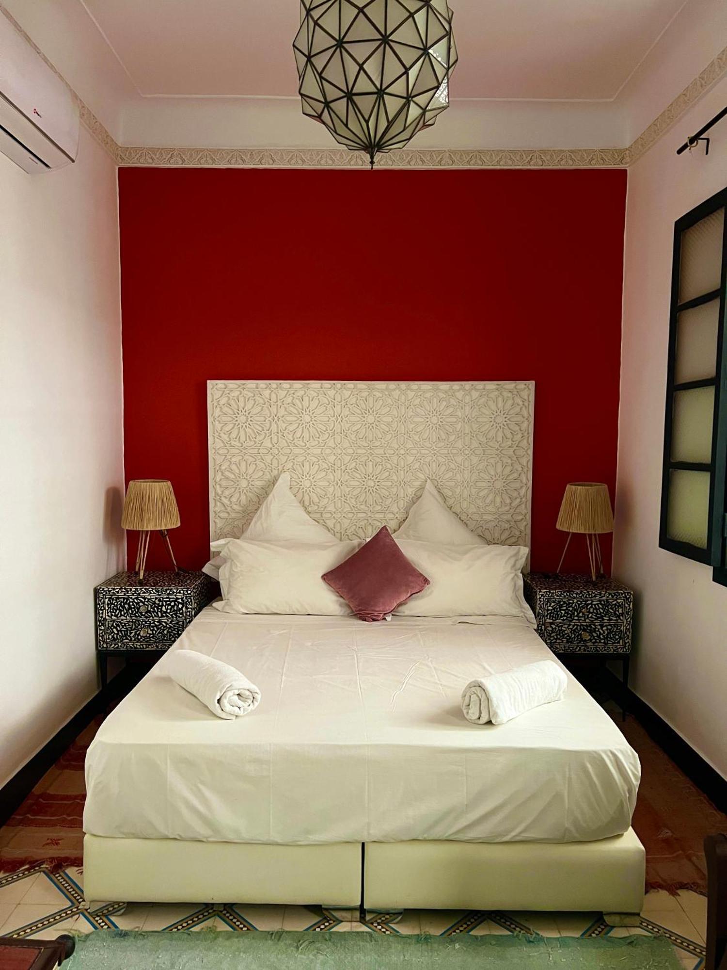New Moon Bed and breakfast 3*