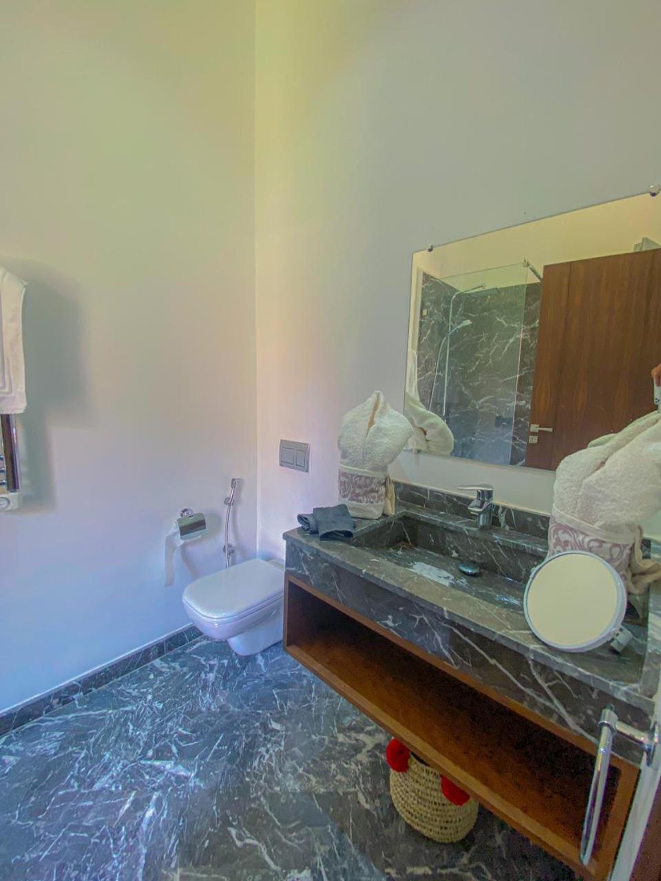 Maje Villa