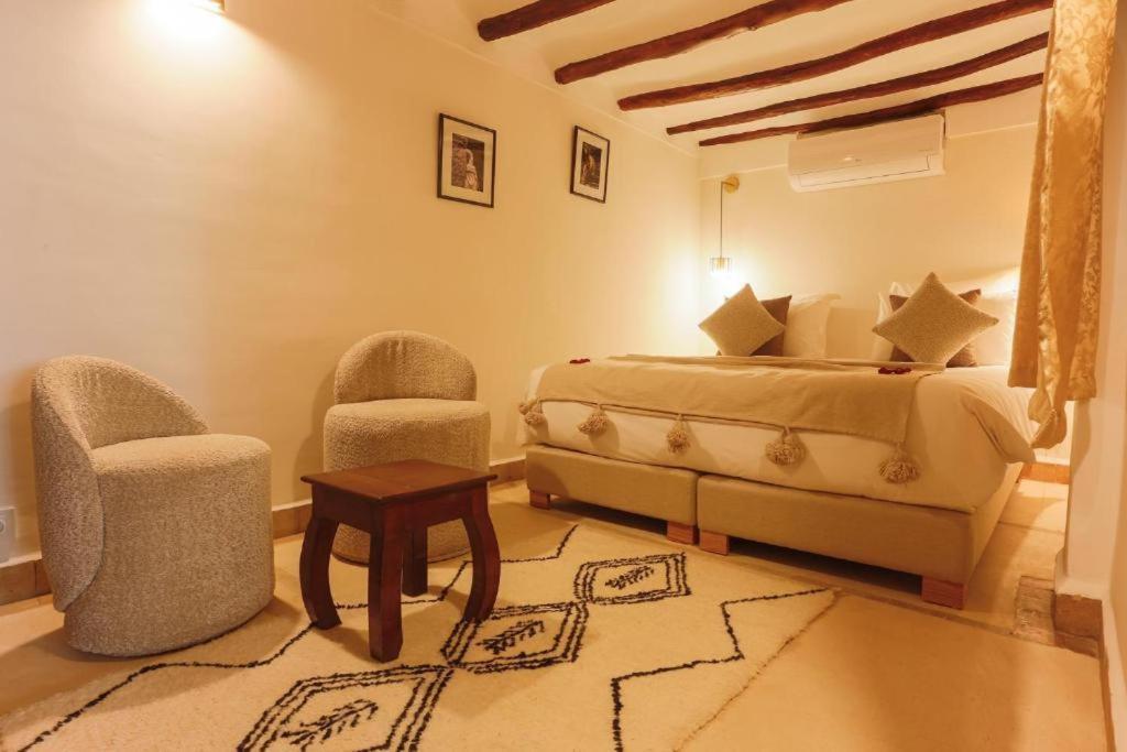 Riad N's & 5*