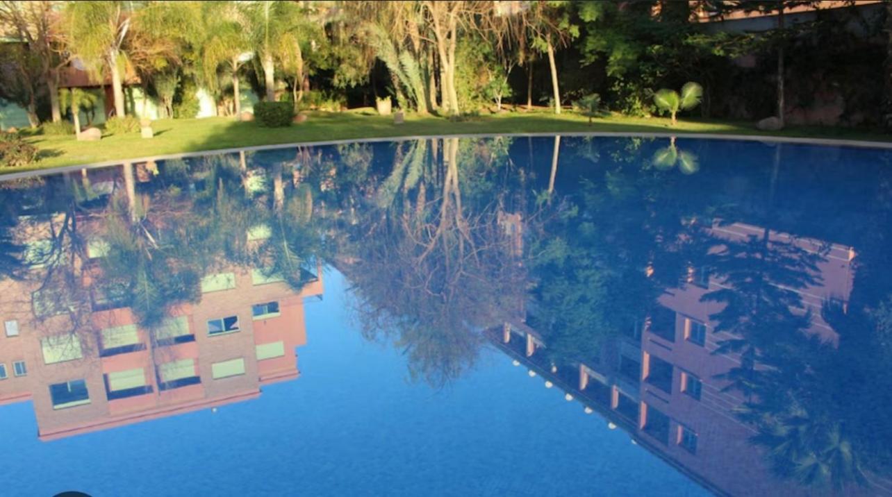 De Luxe Avec Piscine, Hivernage Apartment Marrakesh